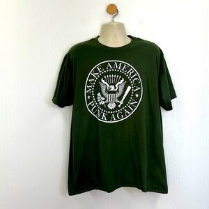 Delta - Make America Punk Again Graphic Olive Green Short Sleeve T Shirt Size XL